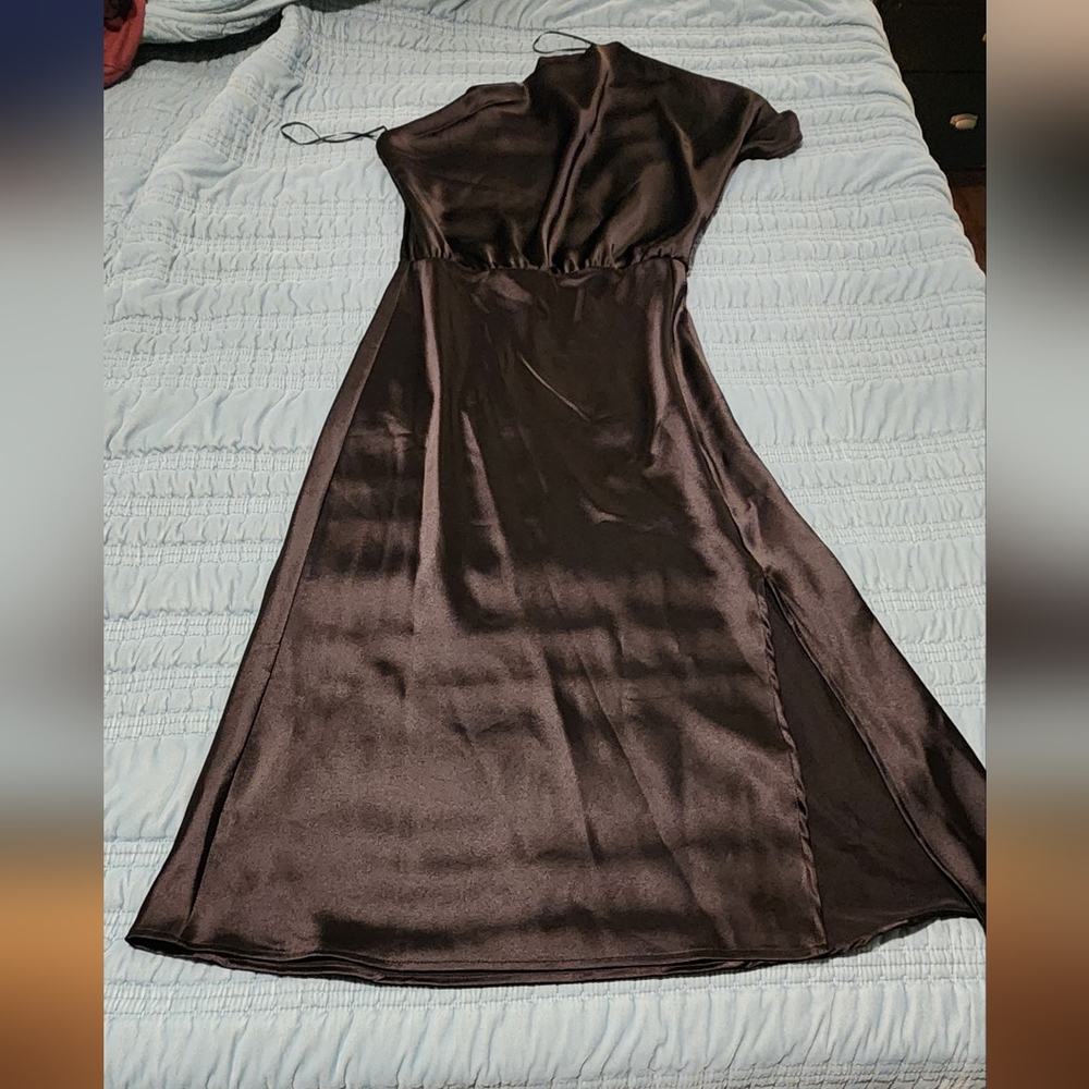 NWT Renee C Black Satin One Shoulder Dress Size Medium - Picture 2 of 7